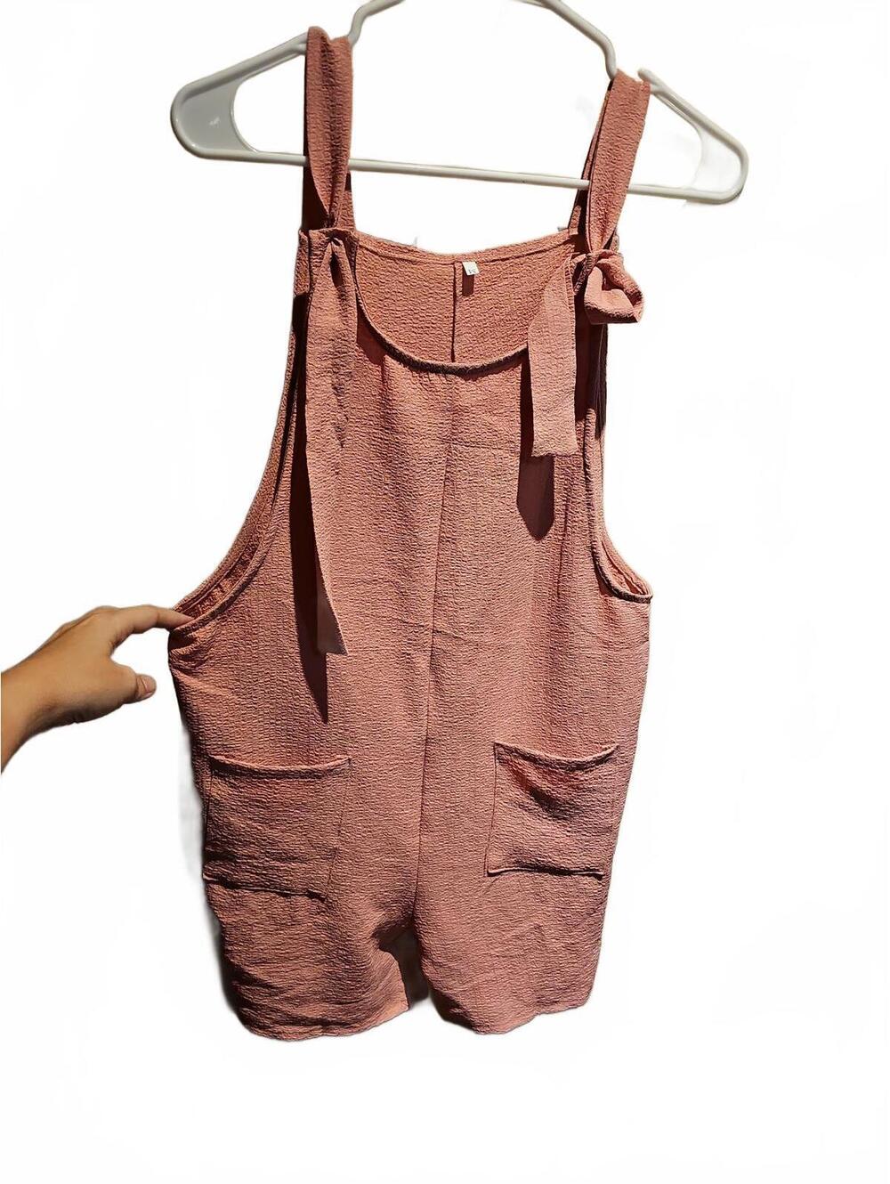 Izzy & Gals lightweight romper with adjustable straps size M